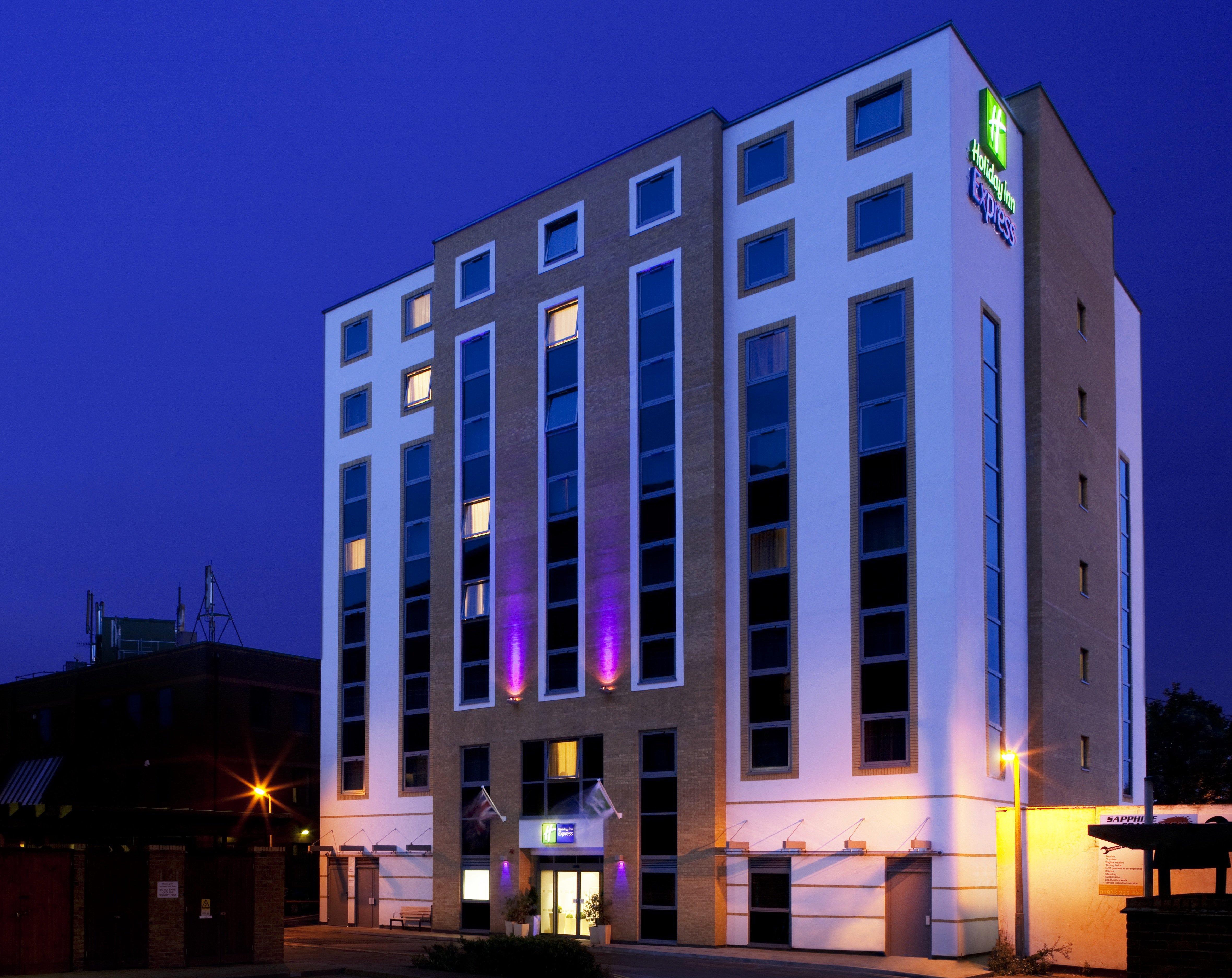 Holiday Inn Express London - Watford Junction By Ihg Watford (Hertfordshire) Exterior foto