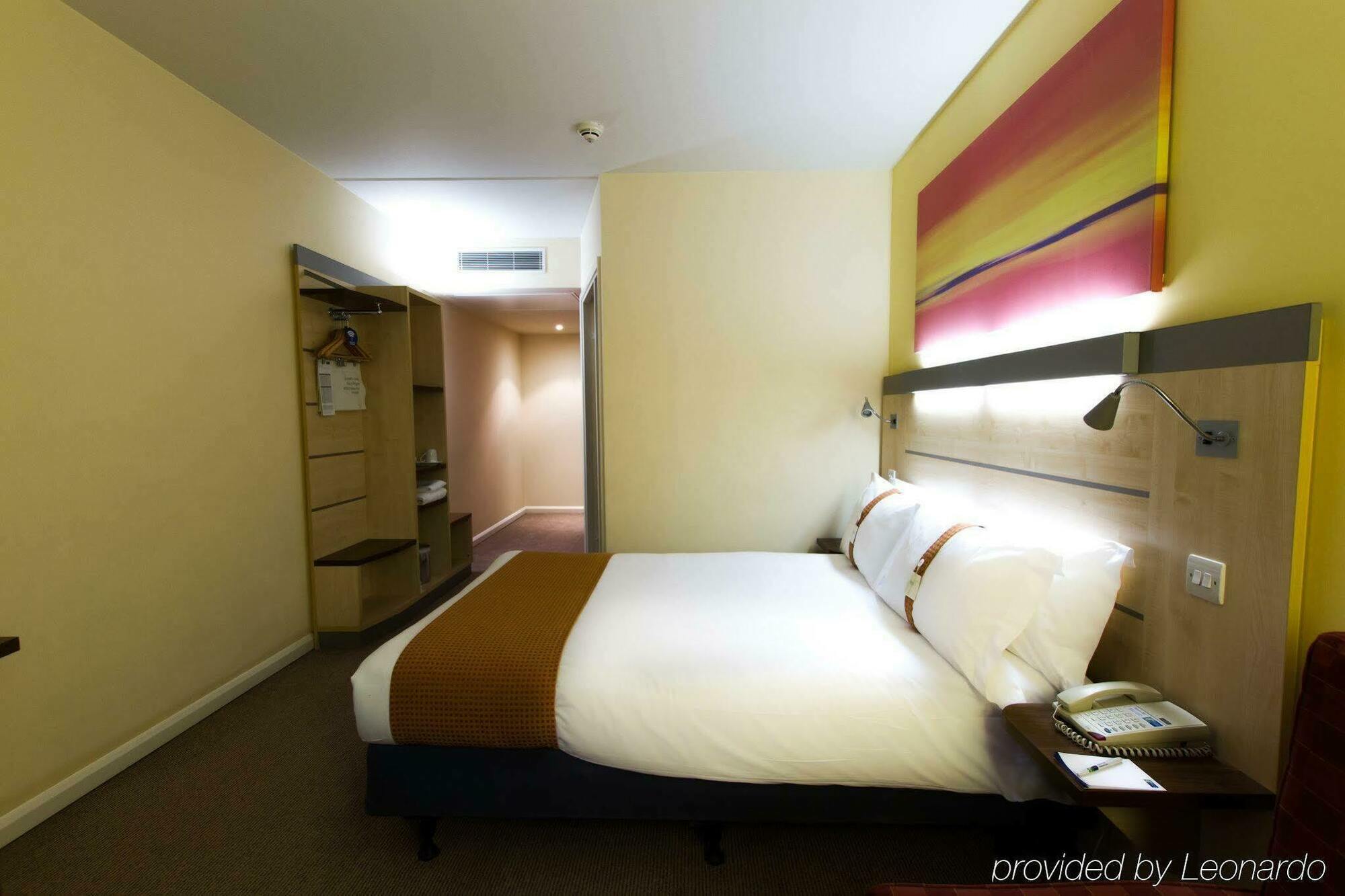 Holiday Inn Express London - Watford Junction By Ihg Watford (Hertfordshire) Exterior foto